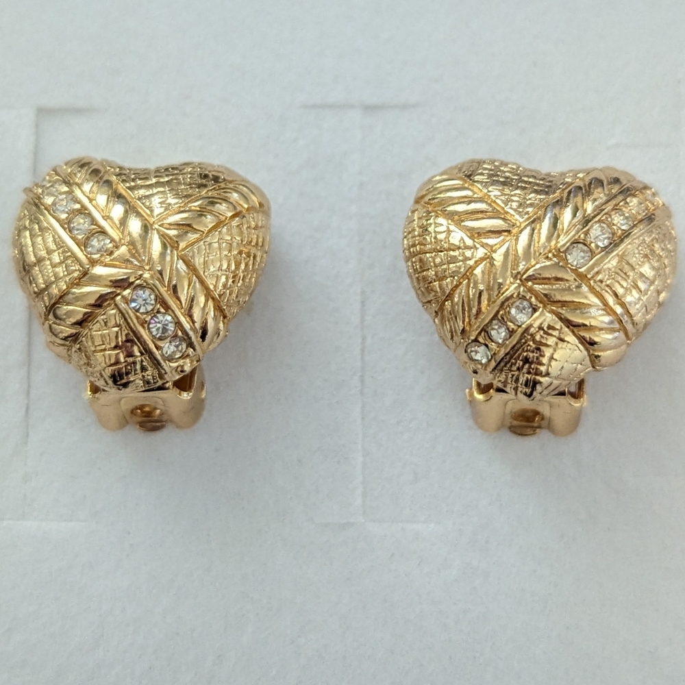 Christian Dior Heart Clip On Gold Toned Vintage Earrings-Excellent Condition